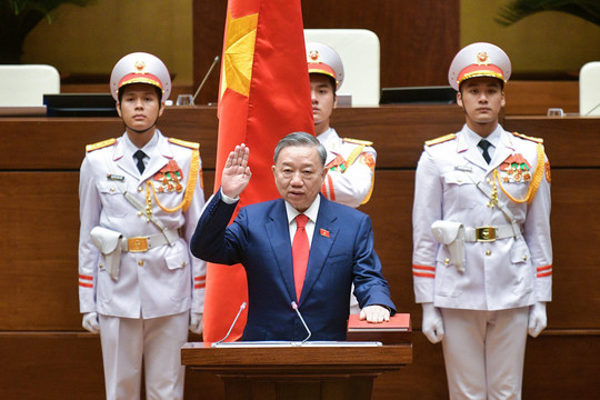 [Ảnh]: Chủ tịch nước Tô Lâm tuyên thệ nhậm chức