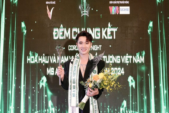 Trần Tiến đăng quang Nam Vương cuộc thi “Hoa Hậu và Nam Vương Thần tượng Việt Nam” 2024 