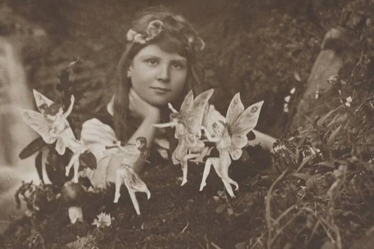 Sự thật những bức ảnh chụp các 'nàng tiên' chấn động thế kỷ 20