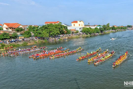 Quảng Bình: Lễ hội Đua thuyền truyền thống trên sông Kiến Giang năm 2024 sẽ có 34 đội tham gia tranh tài

