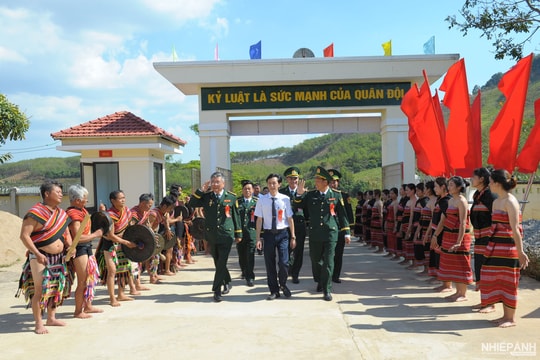 Lễ Kỷ niệm 30 năm ngày truyền thống Đồn Biên phòng Dục Nông

