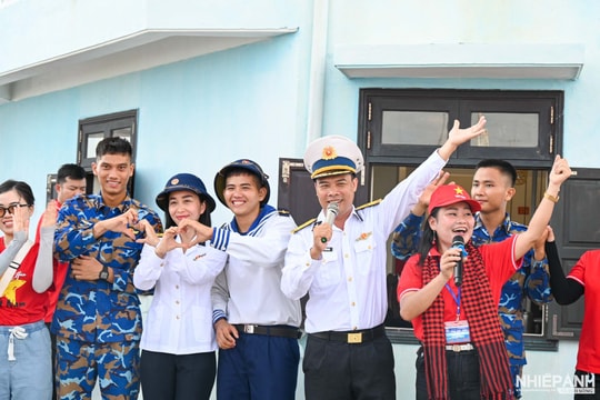 Đoàn công tác số 16: Hành trình tri ân và động viên nơi tuyến đầu Tổ quốc