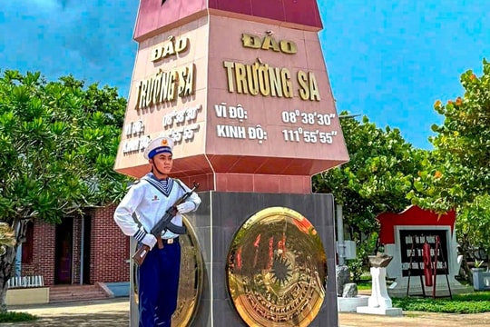 Trường Sa – Nơi gieo mầm xanh giữa biển trời Tổ quốc