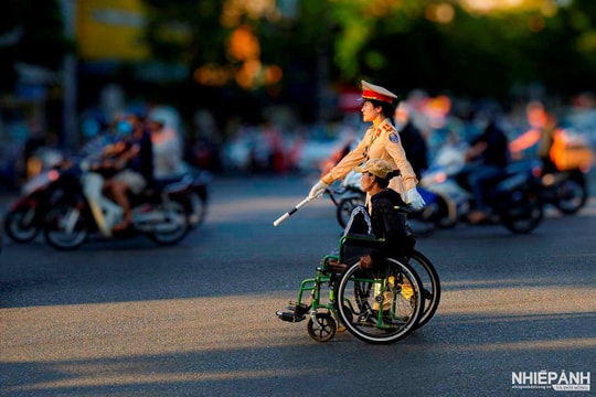 Thể lệ: Cuộc thi ảnh với chủ đề “Hình tượng người chiến sỹ Công an Thủ đô bản lĩnh, nhân văn, vì nhân dân phục vụ”