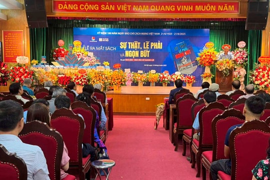 Ra mắt sách “Sự thật, lẽ phải và ngọn bút” của nhà báo Hồ Quang Lợi