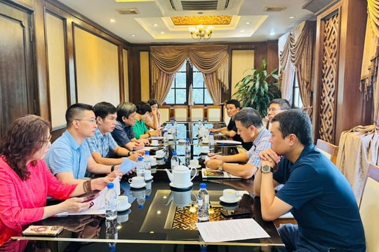 Báo Nhân Dân và Hội Nghệ sĩ Nhiếp ảnh Việt Nam hợp tác tổ chức Cuộc thi ảnh "Việt Nam trên hành trình đổi mới" 