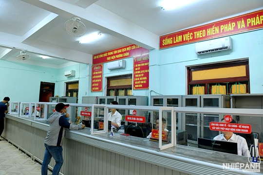 Không khí làm việc ngày đầu tiên của chính quyền hai cấp tỉnh Quảng Trị sau sáp nhập