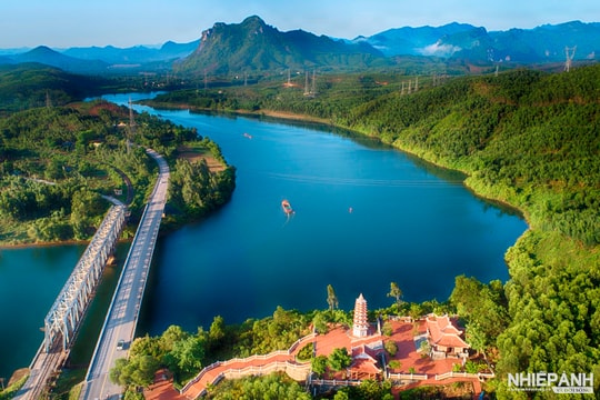 Đền thờ Long Đại tỉnh Quảng Trị điểm đến tâm linh nghĩa tình Trường Sơn