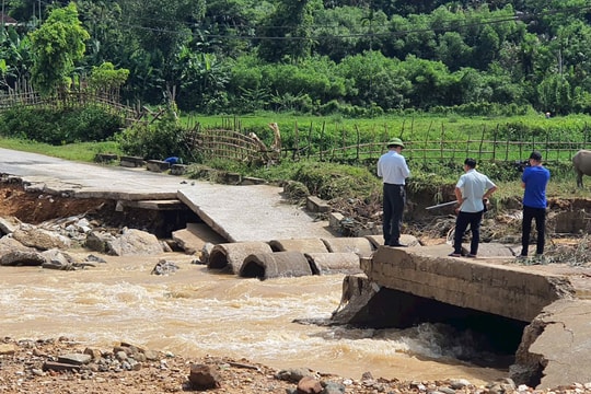 NGHỆ AN 
KỊP THỜI, KHẨN TRƯƠNG, QUYẾT LIỆT, CHỈ ĐẠO, KIỂM TRA, 
ỨNG PHÓ, KHẮC PHỤC HẬU QUẢ MƯA LŨ TẠI CÁC XÃ MIỀN TÂY 
