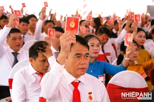 ĐẢNG BỘ XÃ CÁT NGẠN – NGHỆ AN
KHÁT VỌNG VƯƠN LÊN TRONG KỶ NGUYÊN MỚI !

