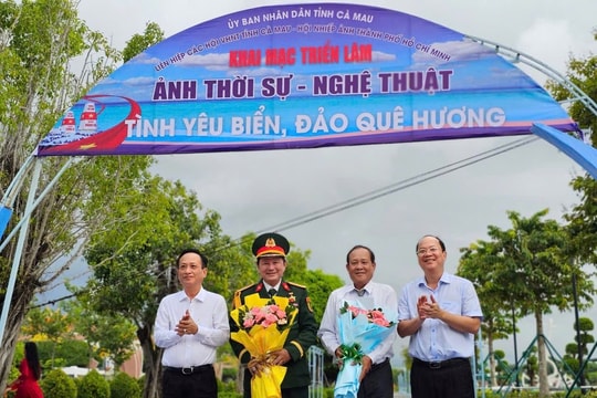 Bản hùng ca bằng hình ảnh về tình yêu biển, đảo quê hương
