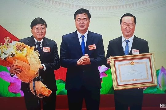 Đại hội Thi đua yêu nước tỉnh Nghệ An giai đoạn 2020 – 2025
LAN TỎA NHỮNG ĐIỂN HÌNH TẬP THỂ CÁ NHÂN TIÊU BIỂU

