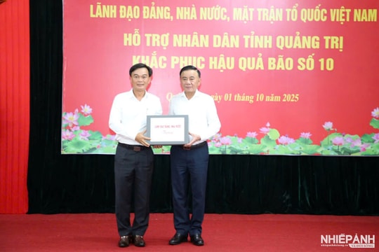 Thường trực Ban Bí thư Trần Cẩm Tú thăm, động viên, hỗ trợ tỉnh Quảng Trị khắc phục hậu quả bão số 10