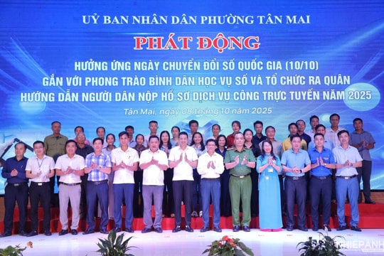 Phường Tân Mai (Nghệ An)
phát động “Ngày Chuyển đổi số Quốc gia”  gắn với phong trào “Bình dân học vụ số” năm 2025

