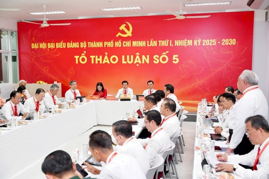 Bí thư Thành uỷ TP.HCM: Phải làm quyết liệt, chắt chiu từng điều kiện để phát triển metro