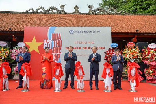 Triển lãm ảnh thời sự – nghệ thuật “Tổ quốc – 80 mùa thu độc lập”