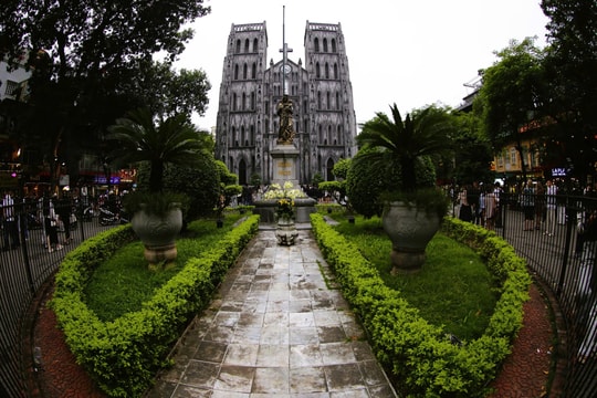 MỘT THOÁNG PHỐ CỔ HÀ NỘI