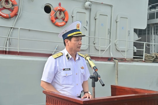 Tư lệnh Vùng 2 đón và biểu dương Biên đội Tàu 09, 17 hoàn thành nhiệm vụ tuần tra liên hợp trên vịnh Bắc Bộ