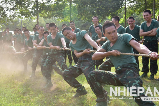 Quân khu 9: Niềm vui ngày nghỉ bổ ích của chiến sĩ thông tin