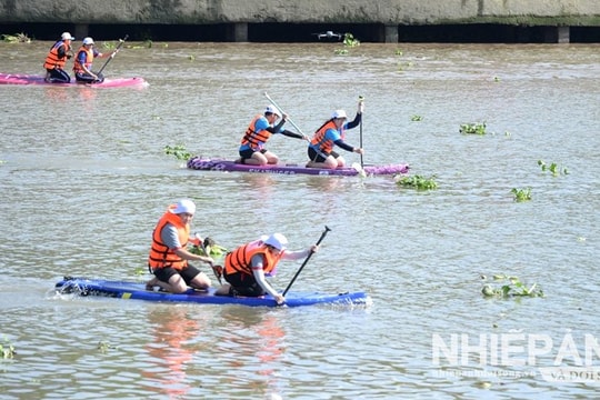 Cần Thơ: Khai mạc Giải đua thuyền ván Sup mở rộng năm 2025