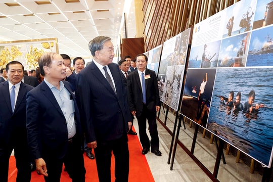 Bộ Chính trị chọn 24/11 là 'Ngày Văn hoá Việt Nam' cả nước được nghỉ lễ