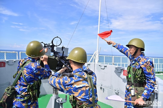 Vùng 2 Hải quân nhiều hoạt động thiết thực chào mừng Đại hội Đảng