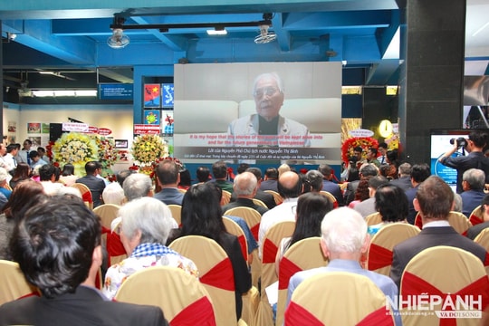 Khai mạc trưng bày chuyên đề về bà Nguyễn Thị Bình tại TP.HCM