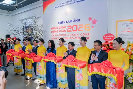 Triển lãm ảnh “Mừng Đảng, Mừng Xuân” – Dấu ấn nghệ thuật chào mừng thành công Đại hội XIV