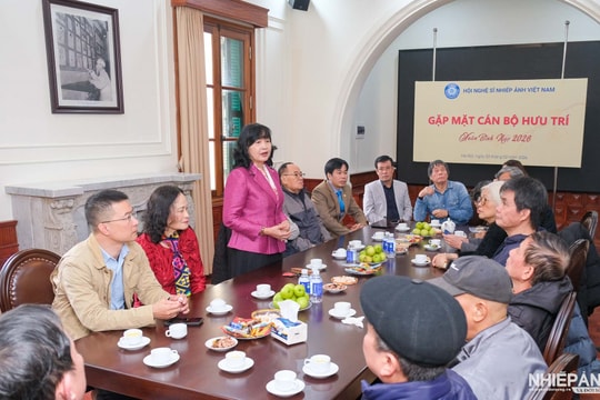 Gặp mặt, chúc Tết cán bộ hưu trí Cơ quan Văn phòng Hội Nghệ sĩ Nhiếp ảnh Việt Nam nhân dịp Xuân Bính Ngọ 2026