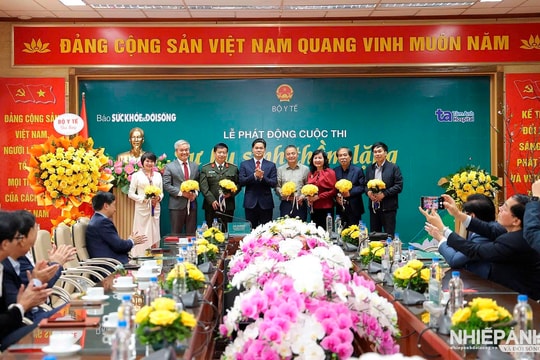 Phát động cuộc thi "Sự hy sinh thầm lặng" Do Báo Sức khoẻ và Đời sống phối hợp với Hội Nghệ sĩ Nhiếp ảnh Việt Nam và Hội nhà văn Việt Nam tổ chức.