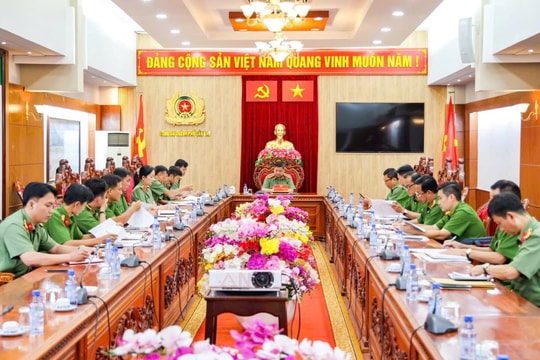Công an thành phố Cần Thơ họp xét chuyển chế độ chuyên nghiệp đối với hạ sĩ quan nghĩa vụ năm 2026