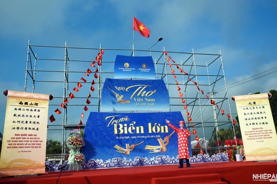 Quảng Ngãi: Tổ chức Ngày Thơ Việt Nam với chủ đề “Trước biển lớn”