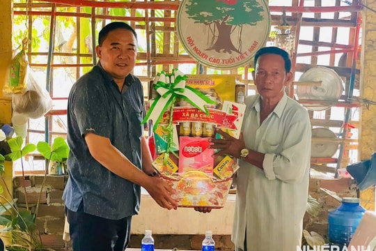 Ba Chúc: Động viên đồng bào Khmer vui Tết Chôl Chnăm Thmaay