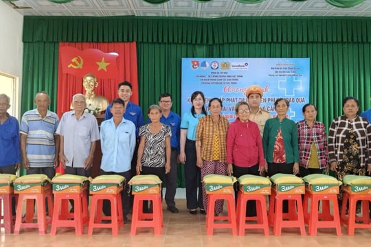 Công an thành phố Cần Thơ chăm lo sức khỏe cho người khó khăn