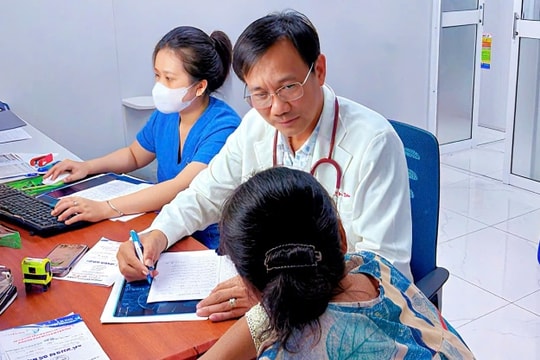 Dấu hiệu nhận biết, triệu chứng và cách phòng ngừa bệnh viêm não mô cầu