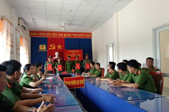 Công an phường Đại Thành, thành phố Cần Thơ kiện toàn các tổ nghiệp vụ