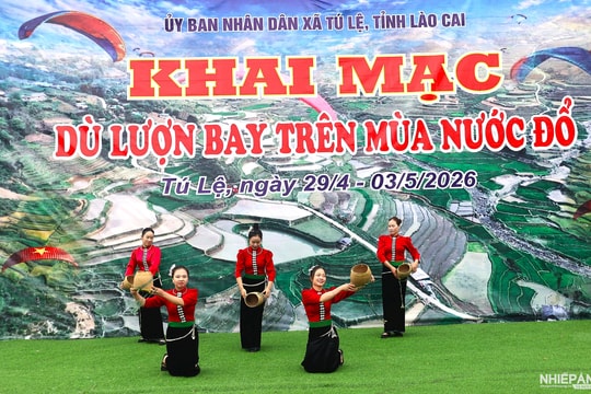 Khai mạc Festival dù lượn “Bay trên mùa nước đổ Tú Lệ" năm 2026