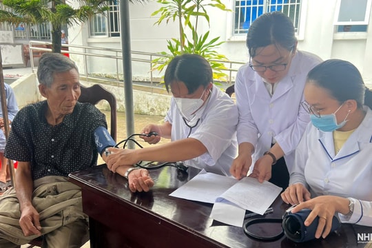 Cà Mau khám sức khỏe, khám sàng lọc đợt 3 cho người dân 