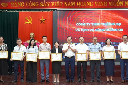 Xí nghiệp may Hà Quảng được vinh danh tại Hội nghị người nộp thuế tiêu biểu tỉnh Quảng Trị 2026