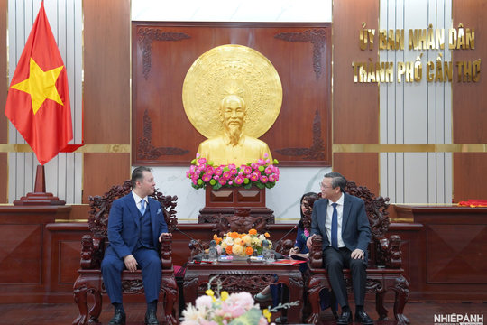 Đại sứ Cộng hòa Hồi giáo Pakistan tại Việt Nam chào xã giao lãnh đạo Cần Thơ