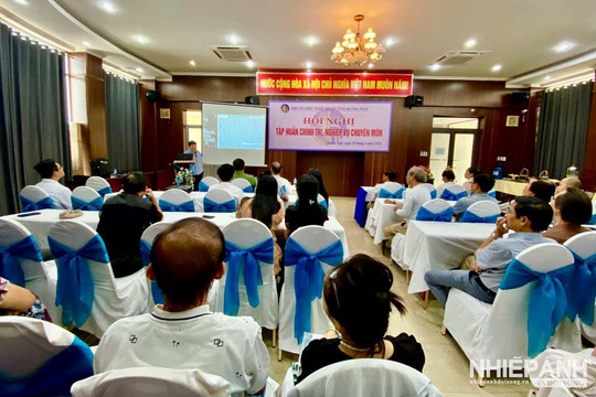 Quảng Ngãi: Bồi dưỡng chính trị, chuyên môn nghiệp vụ cho hội viên các chuyên ngành Văn học và Nghệ thuật tỉnh