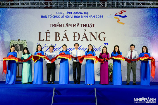 Khai mạc triển lãm “Lê Bá Đảng - Khát vọng Hòa bình”: Nghệ thuật từ ký ức chiến tranh đến thông điệp hòa bình

