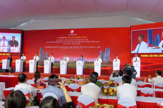 Chào mừng Quốc khánh 2-9:
TP Hồ Chí Minh khởi công, khánh thành 11 dự án với tổng mức đầu tư hơn 181.000 tỉ đồng
