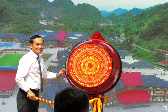 TP Hồ Chí Minh: Hơn 2.6 triệu em học sinh phấn khởi  bước vào năm học mới