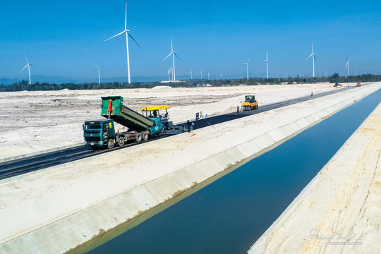 Quảng Trị quyết liệt tháo gỡ vướng mắc, phấn đấu giải ngân 100% vốn ngân sách Trung ương kéo dài trước ngày 31/12/2026


