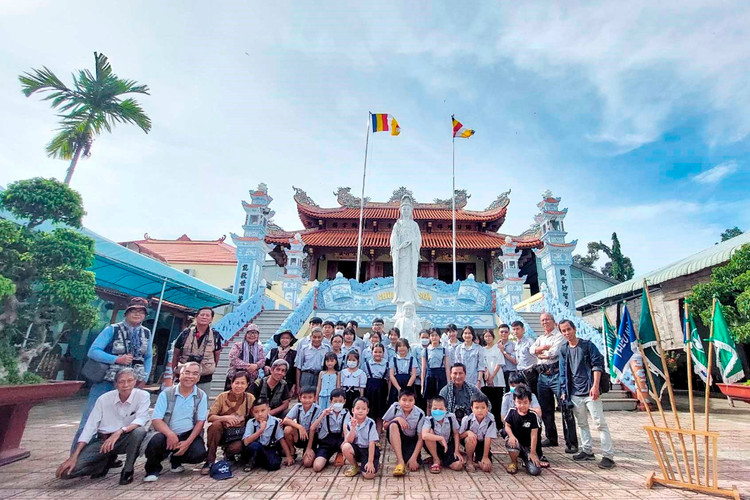 Hành trình tham dự Trại sáng tác ảnh ở Long Khánh chủ đề “Phật giáo Long Khánh và cuộc sống”