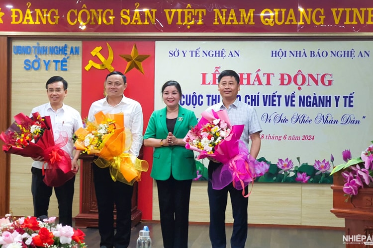 Sở Y tế Nghệ An phối hợp với Hội Nhà báo Nghệ An phát động cuộc thi "Gương sáng y đức - Vì sức khoẻ nhân dân"