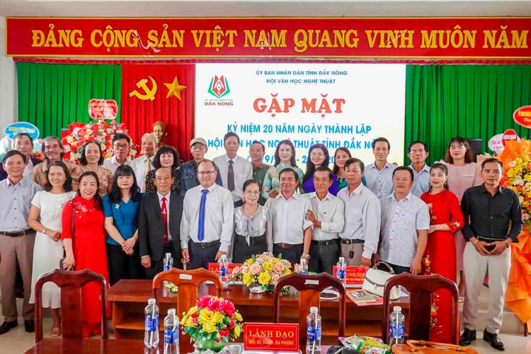 Hội Văn học Nghệ thuật tỉnh Đắk Nông tổ chức gặp mặt kỷ niệm 20 năm Ngày thành lập Hội