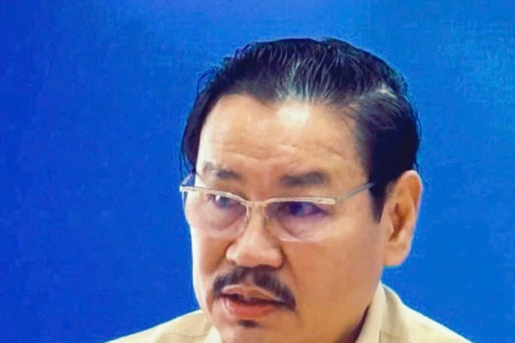 Sáng kiến, giải pháp đẩy mạnh vai trò của văn học nghệ thuật
trong quá trình quốc tế hoá văn hoá Việt Nam và Việt Nam hoá văn hoá quốc tế

