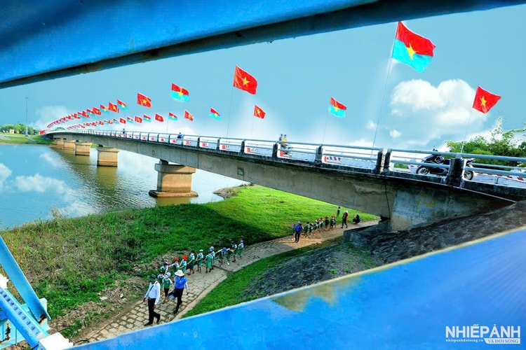 Di tích lịch sử đặc biệt Hiền Lương giáo dục lòng yêu nước